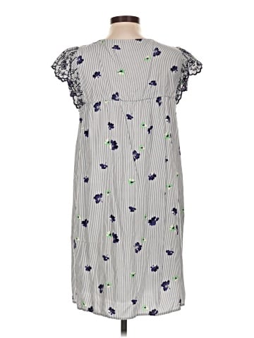 Old Navy Casual Dress (view 2)
