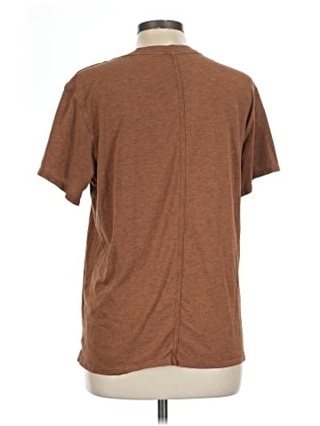 Lululemon Athletica Short Sleeve T-Shirt (view 2)