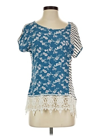 Cha Cha Vente Short Sleeve Top (view 1)