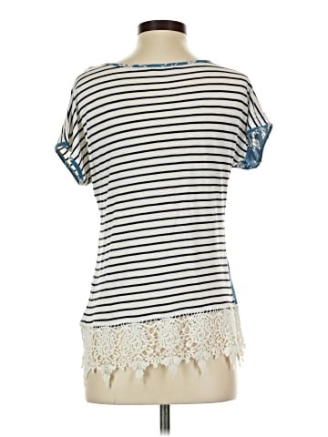 Cha Cha Vente Short Sleeve Top (view 2)
