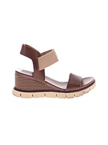 Mia Wedges (view 1)