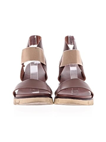 Mia Wedges (view 2)