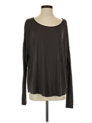 Vince. Long Sleeve T-Shirt (view 1)