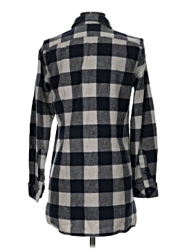 L.L.Bean Signature Long Sleeve Button-Down Shirt (view 2)