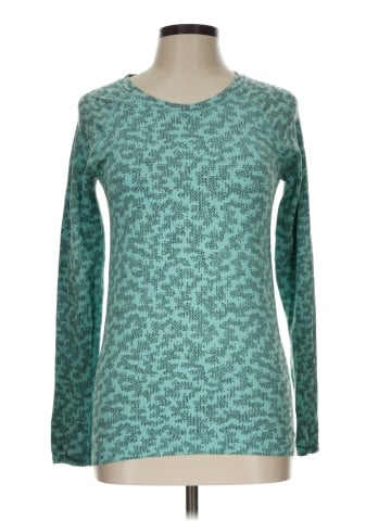 Fabletics Long Sleeve T-Shirt (view 1)