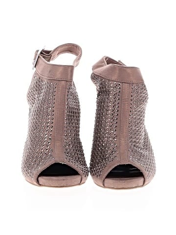 Jennifer Lopez Sandals (view 2)