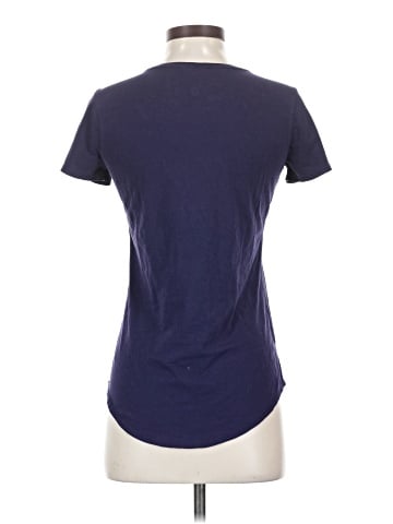 Lululemon Athletica Short Sleeve T-Shirt (view 2)