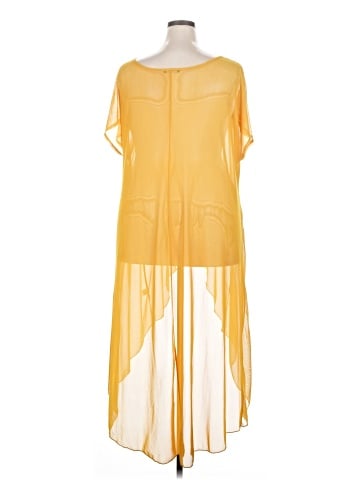 Cha Cha Vente Short Sleeve Blouse (view 2)