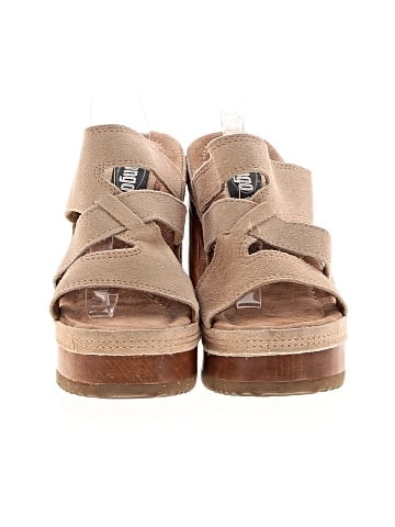 Bongo Wedges (view 2)