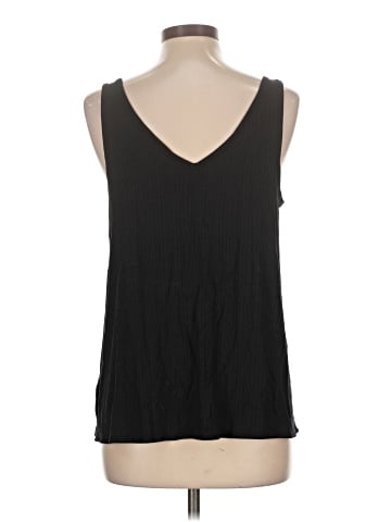 Old Navy Sleeveless T-Shirt (view 2)