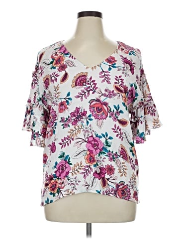 a.n.a. A New Approach Short Sleeve Blouse (view 1)