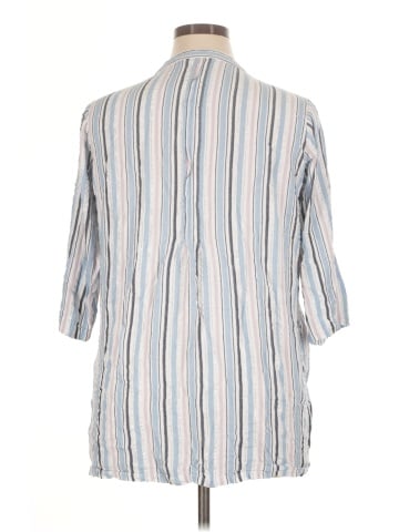 Blue Island 3/4 Sleeve Button-Down Shirt (view 2)
