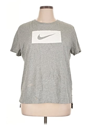 Nike Short Sleeve T-Shirt (view 1)