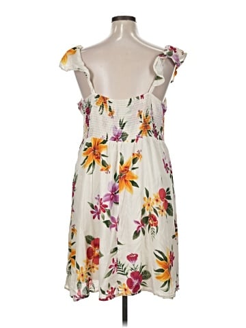 Old Navy Casual Dress (view 2)