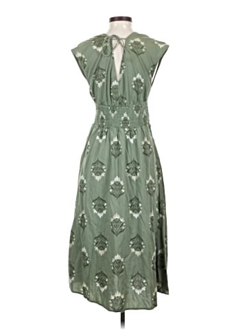 Old Navy Casual Dress (view 2)