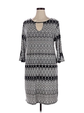 Jennifer Lopez Casual Dress (view 1)