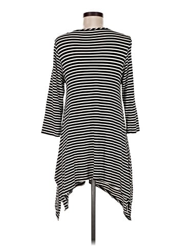 Cha Cha Vente Casual Dress (view 2)