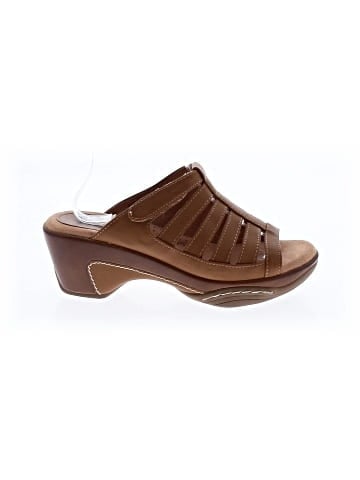 White Mountain Wedges (view 1)