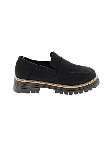 Unbranded Flats (view 1)