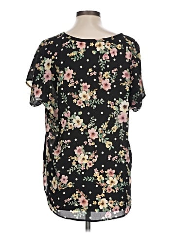 Everleigh Short Sleeve T-Shirt (view 2)