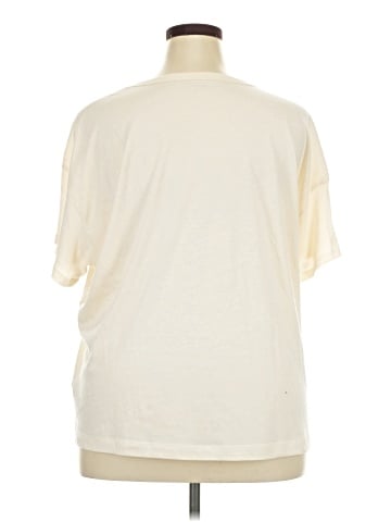 Old Navy Short Sleeve T-Shirt (view 2)