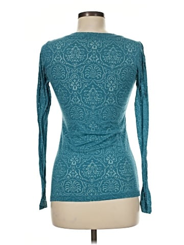 Maurices Long Sleeve T-Shirt (view 2)
