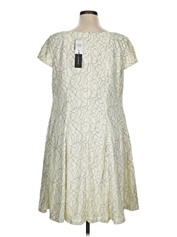 Julia Jordan Casual Dress (view 2)