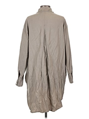 Rowan 3/4 Sleeve Button-Down Shirt (view 2)