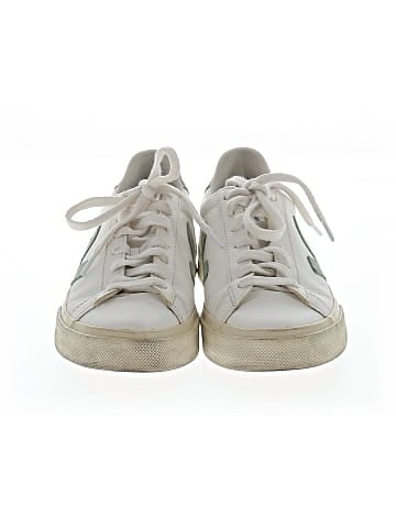 VEJA Sneakers (view 2)