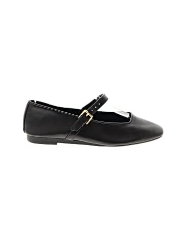 Zara Flats (view 1)