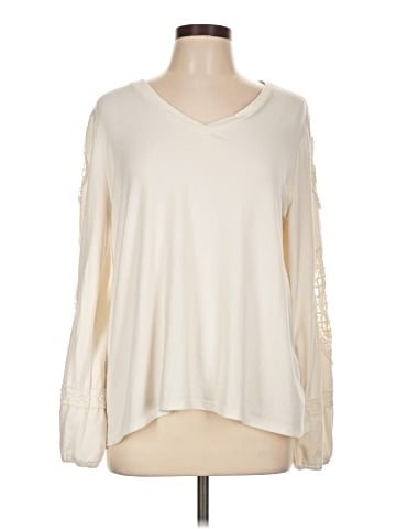 Maurices Long Sleeve T-Shirt (view 1)