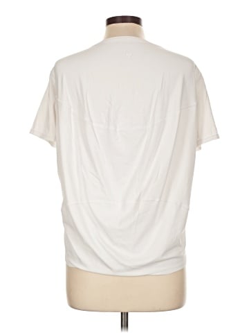 Lululemon Athletica Short Sleeve T-Shirt (view 2)