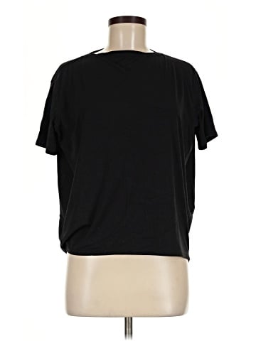 Lululemon Athletica Short Sleeve T-Shirt (view 1)