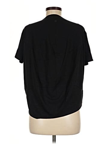 Lululemon Athletica Short Sleeve T-Shirt (view 2)