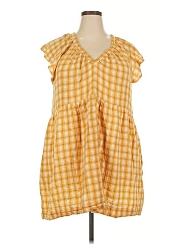 Old Navy Casual Dress (view 1)