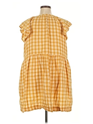 Old Navy Casual Dress (view 2)