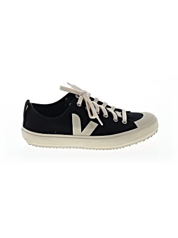 VEJA Sneakers (view 1)