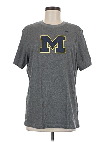 Nike Short Sleeve T-Shirt (view 1)