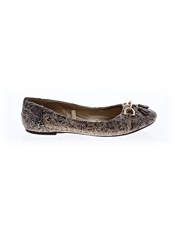 Unbranded Flats (view 1)