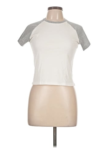 Uniqlo Short Sleeve T-Shirt (view 1)