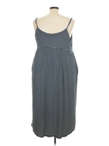 Old Navy Casual Dress (view 2)
