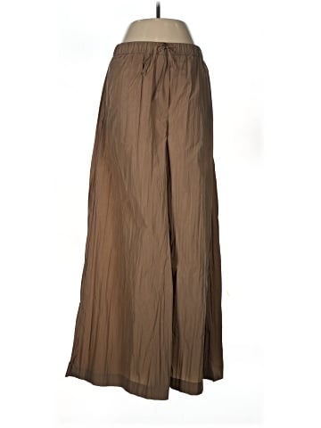 Zara Khakis (view 1)