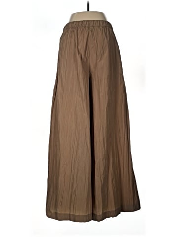 Zara Khakis (view 2)