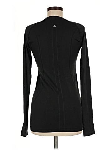 Lululemon Athletica Long Sleeve T-Shirt (view 2)