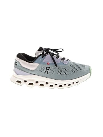 On Cloud Sneakers (view 1)