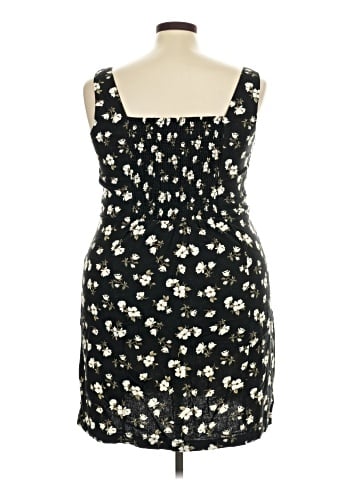 Old Navy Cocktail Dress (view 2)
