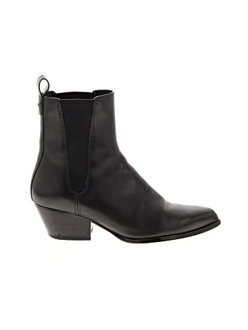 MICHAEL Michael Kors Ankle Boots (view 1)