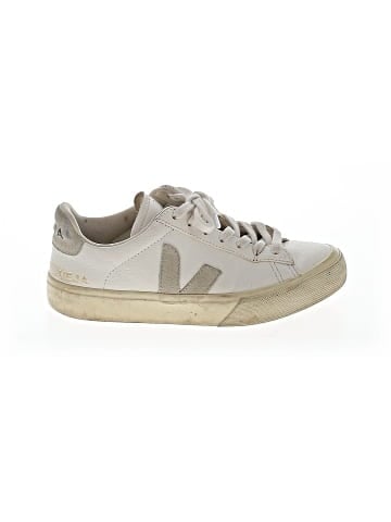 VEJA Sneakers (view 1)