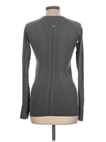 Lululemon Athletica Long Sleeve T-Shirt (view 2)
