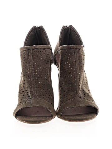 Christian Siriano for Payless Heels (view 2)